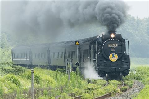 SLやまぐち号（車両一例）※牽引機が変更となる場合がございます